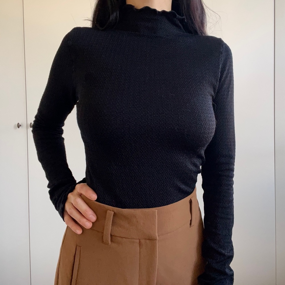 Free people black stretchy leuttice hem bodysuit XS/S